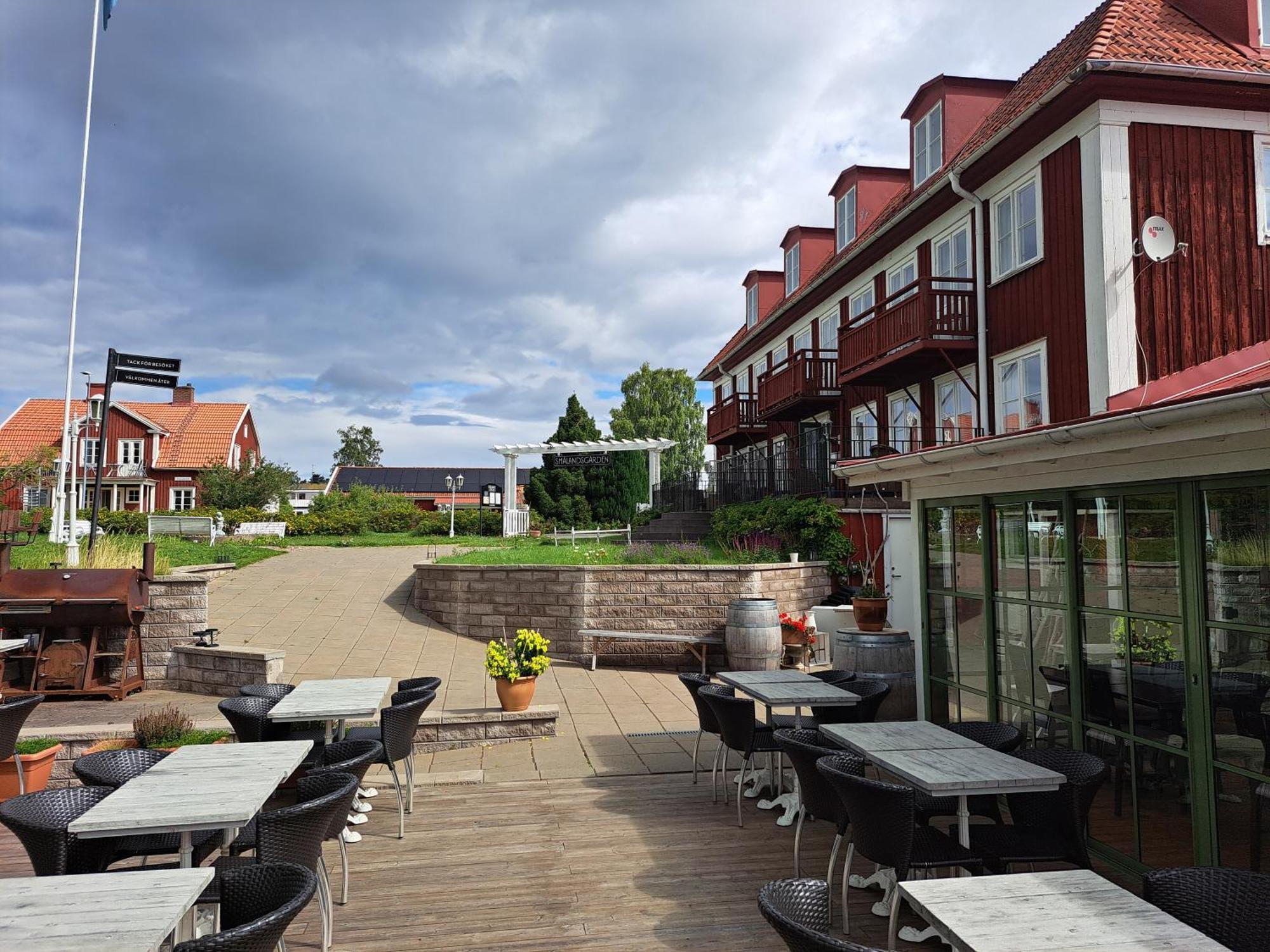 Hotel Smalandsgarden à Gränna Extérieur photo