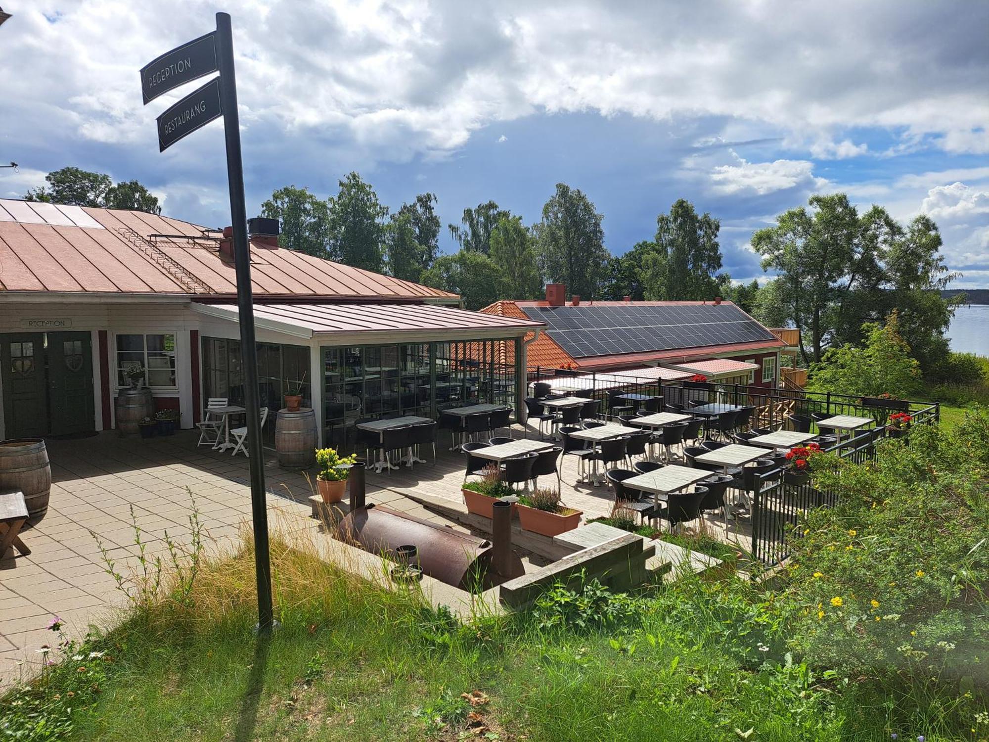 Hotel Smalandsgarden à Gränna Extérieur photo